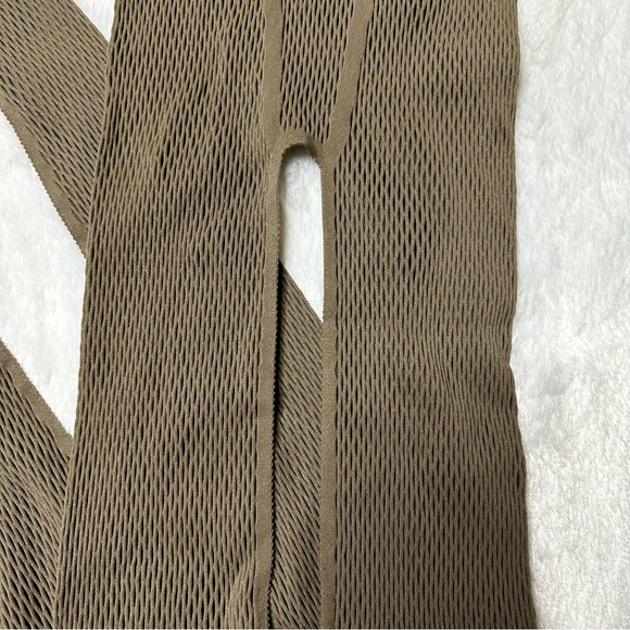 NWT Skims Warp Knit Leggings & Scoop Neck Bralette Set Army Women’s Size XXS-S - Picture 4 of 11